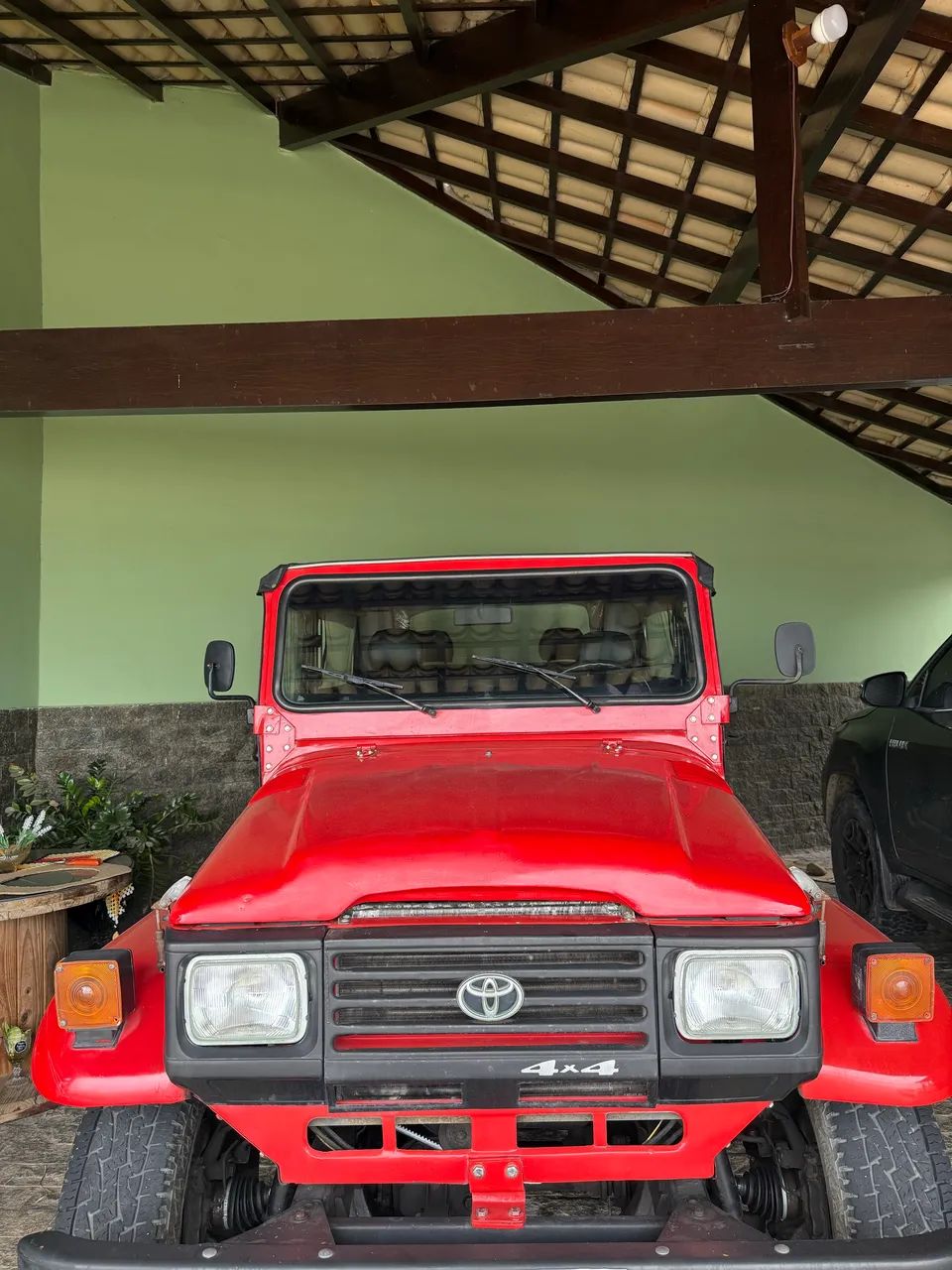 Toyota Band.Jipe Cap.de Aço Chas. Longo Diesel 1985
