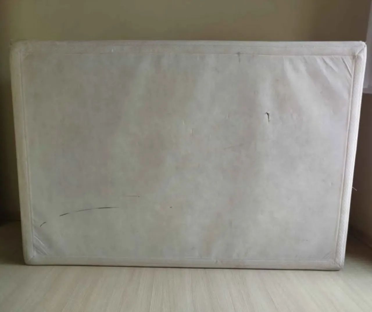 Vende-se cama box e colchão semi casal - Foto 2