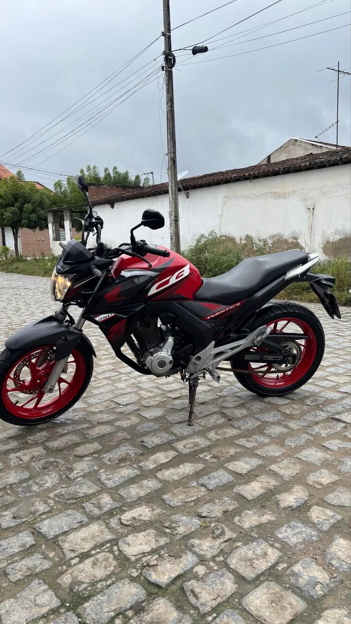 CB Twist 2020