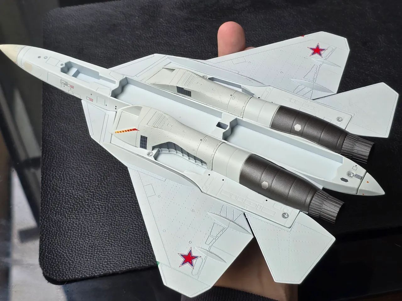 Avião Su-57 1/72 diecast metal - Foto 4