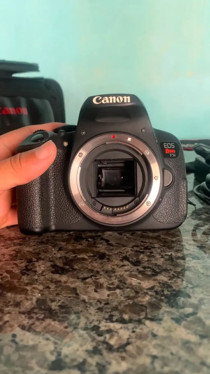 Câmera Canon T5i com lente 50mm + acessórios - Foto 2