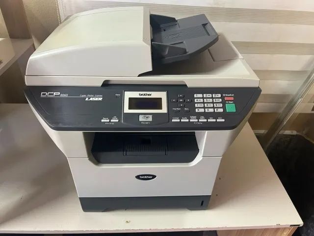 Multifuncional laser Brother DCP 8060