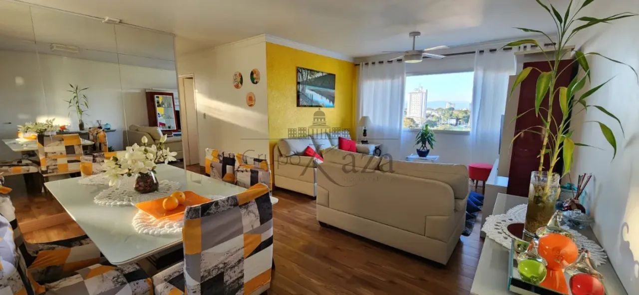 Apartamento - Jardim Augusta - Edifício Camboriú - 3 Dormitórios - 74m².