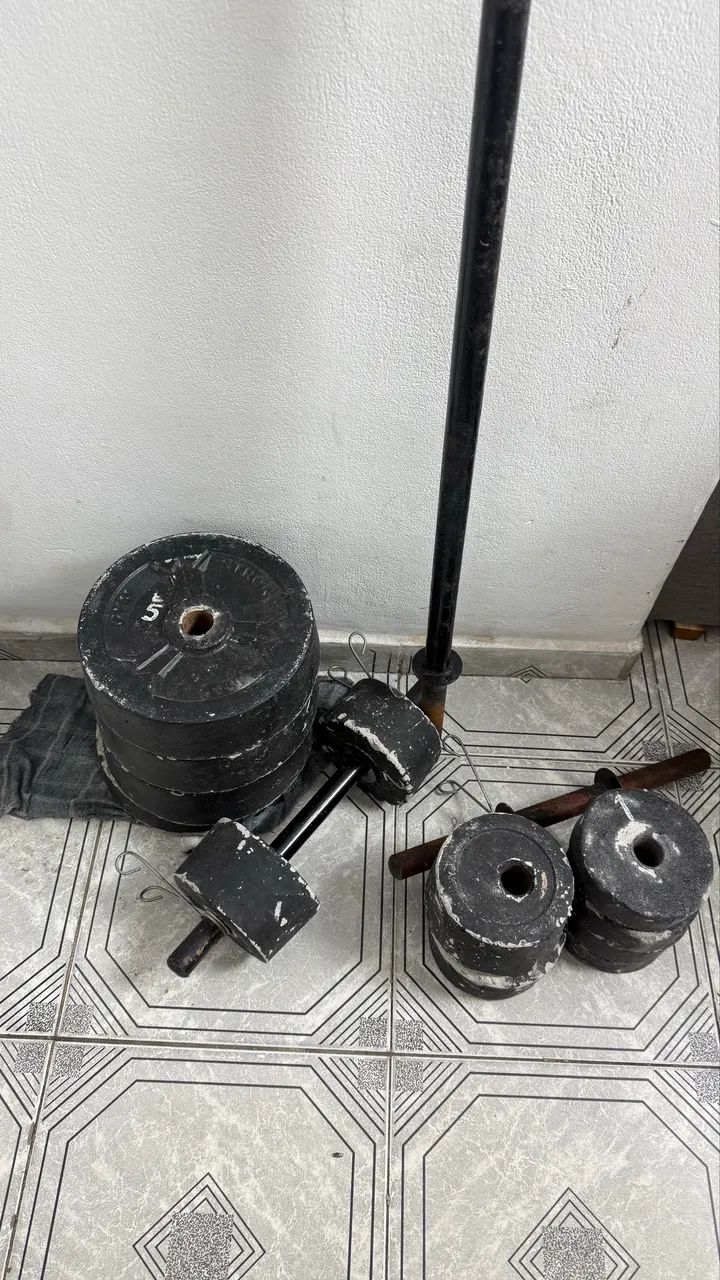 Halteres, anilhas e barras - Foto 2