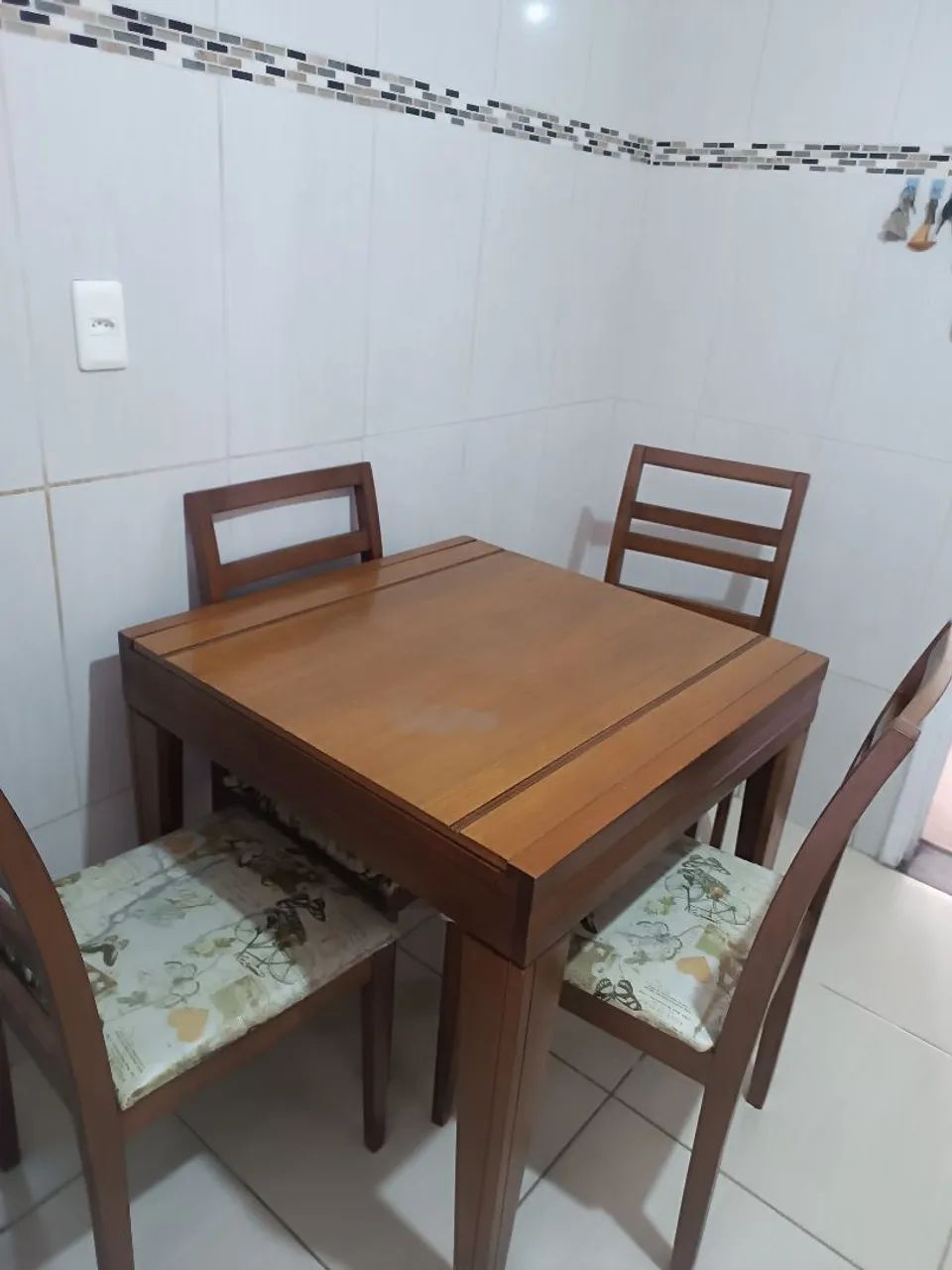 Mesa de jantar extensível