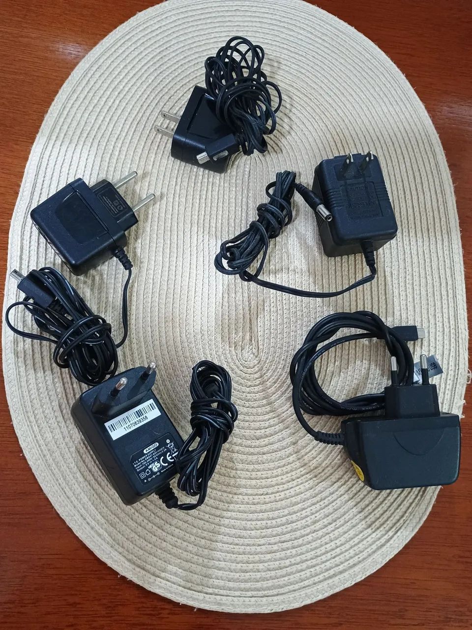 Carregadores pra aparelhos antigos. - Foto 3