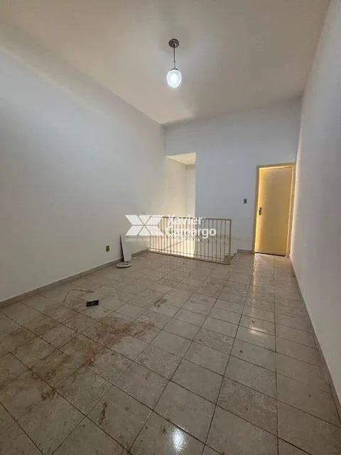 Casa com 2 quartos para locação no Centro - Rio Claro/SP.