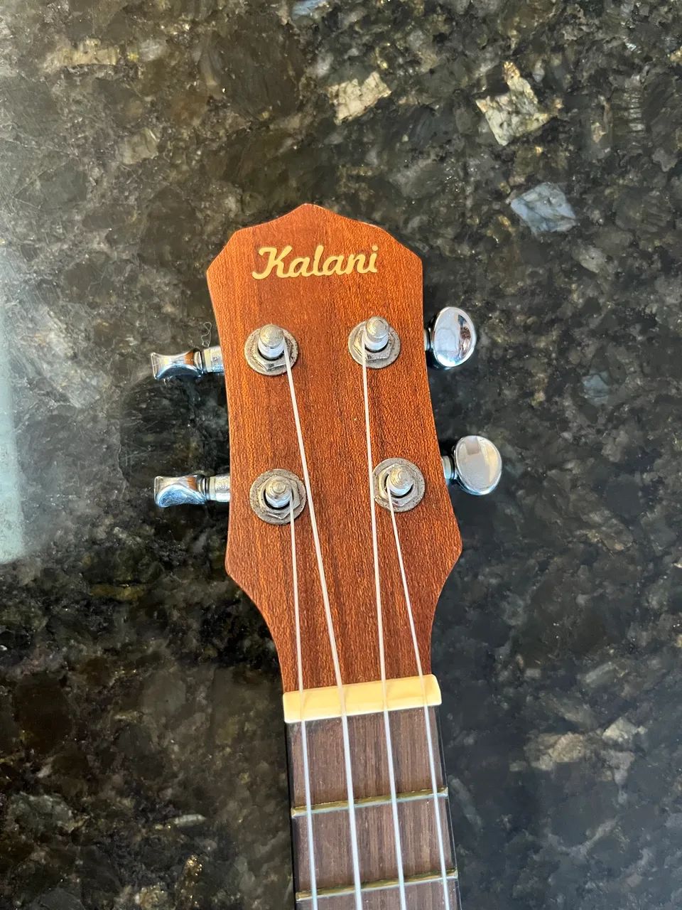Ukulele kalani - Foto 3