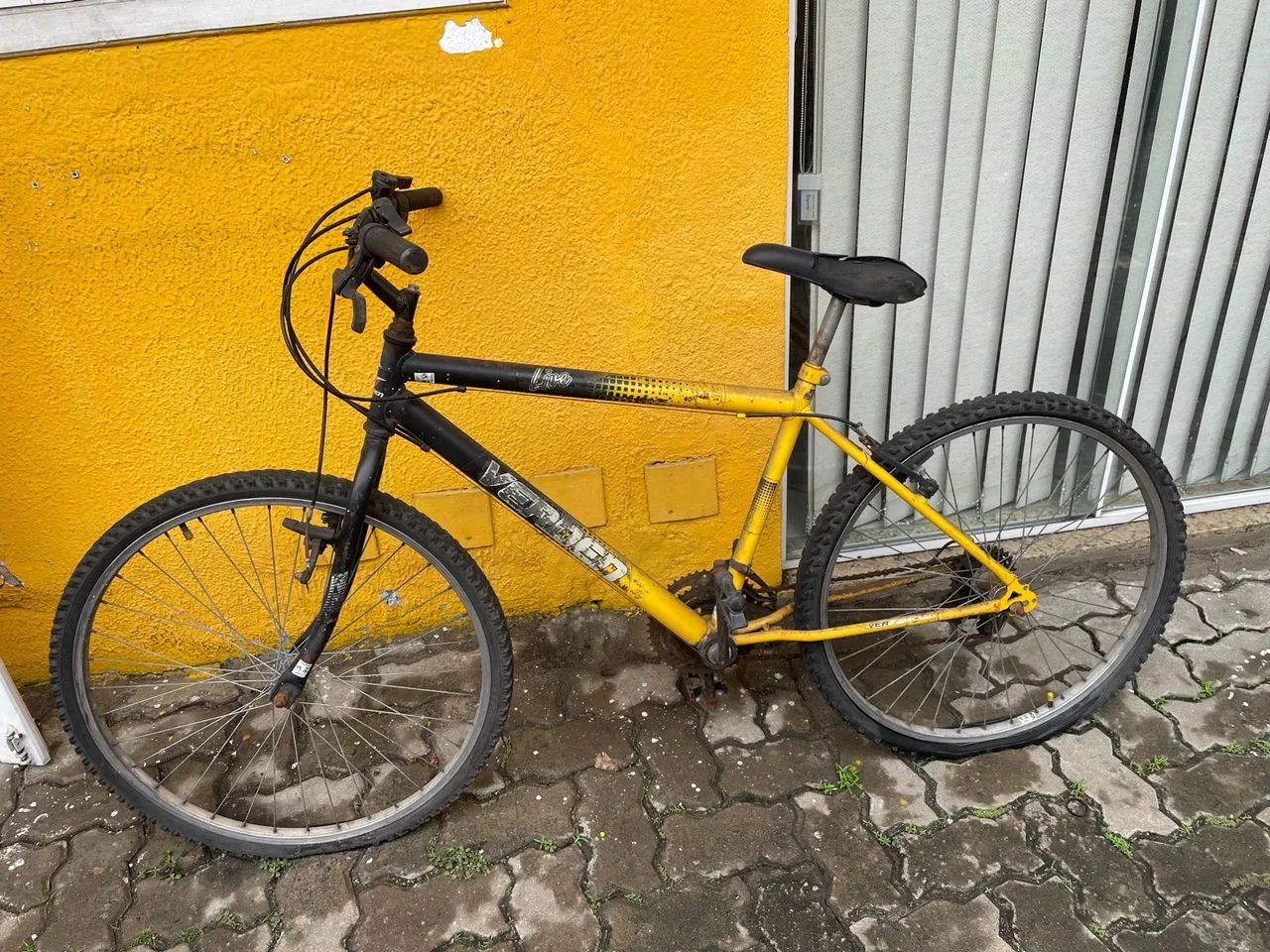 Bicicleta para trabalhar com entregas 