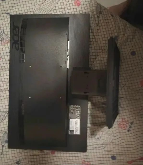 Monitor Acer 60Hz V6 Series 20 polegadas ( Com caixa e cabos originais) - Foto 2