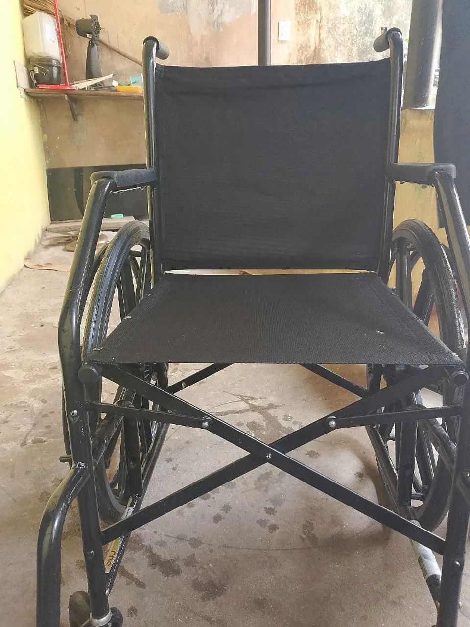 Vendo uma cadeira 