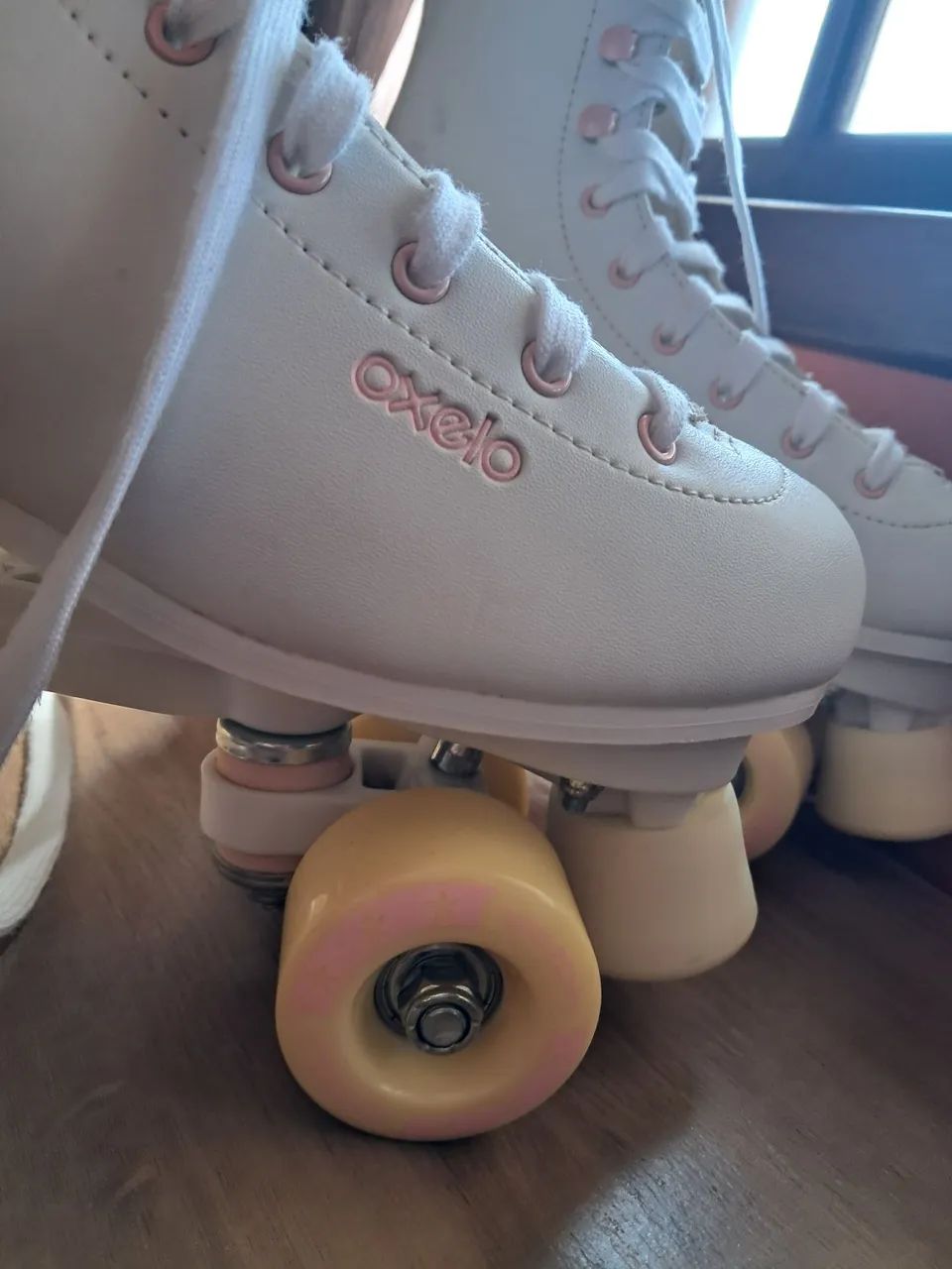 Patins Oxelo Branco com rosa