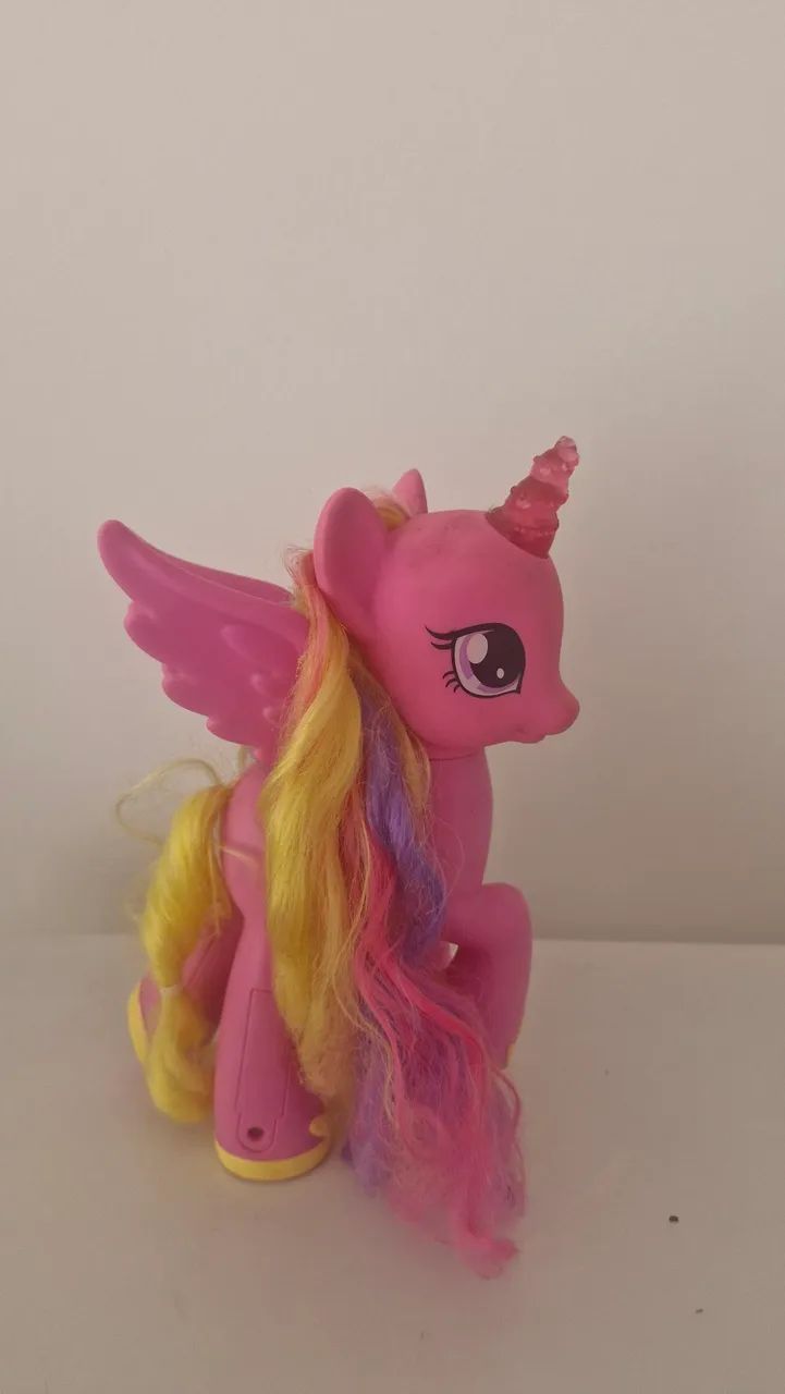 Boneca ponei princesa cadance  - Foto 2