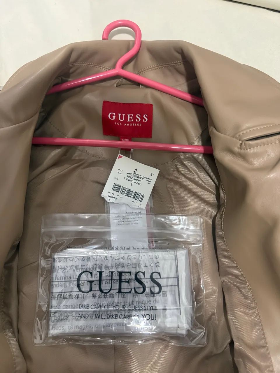 jaqueta guess courino marrom p - Foto 5