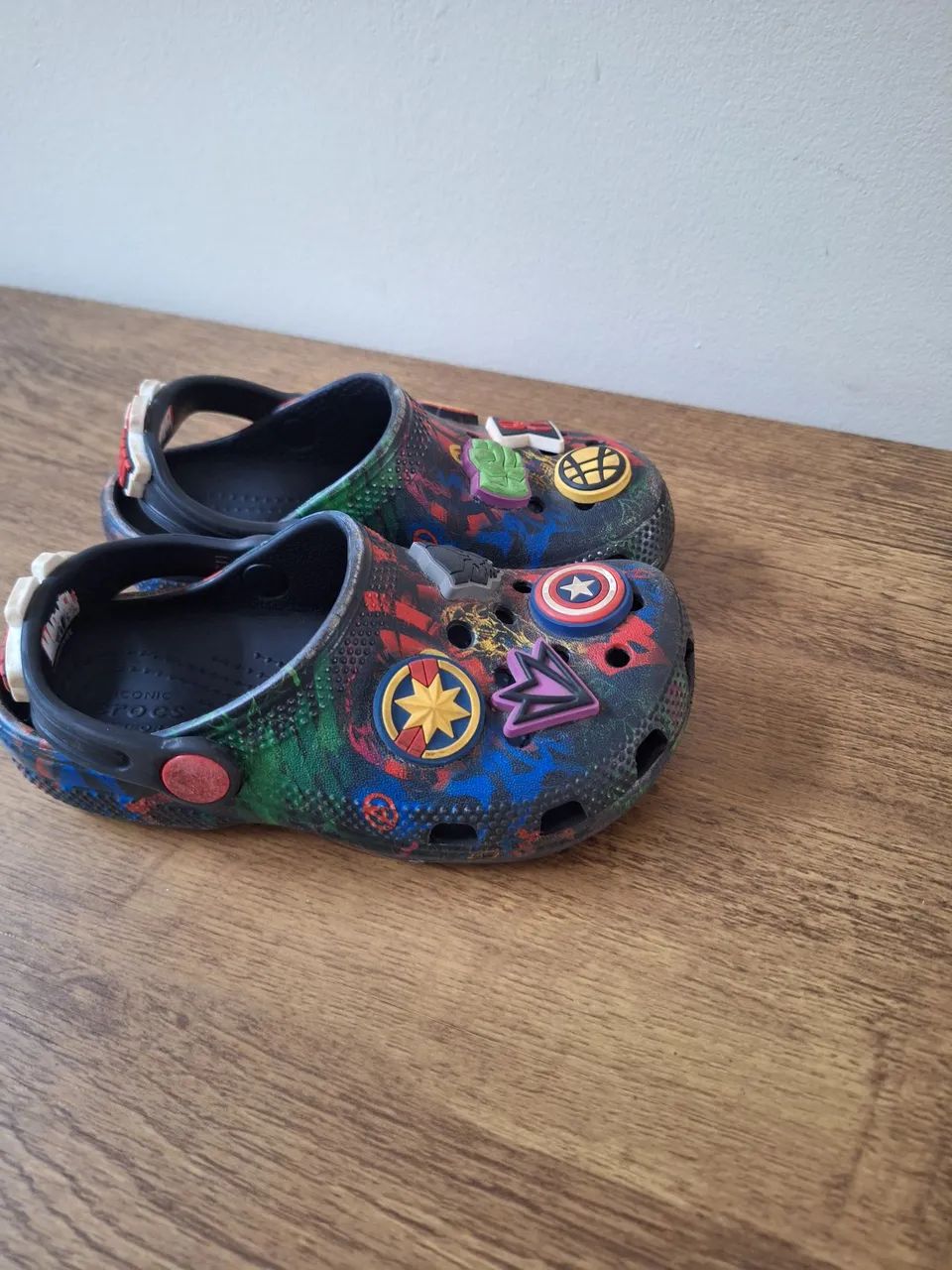 Crocs Infantil dos Vingadores  - Foto 3