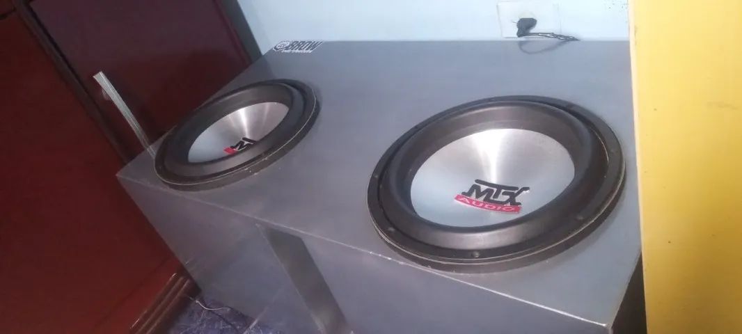 caixa para 2 subwoofer de 12 