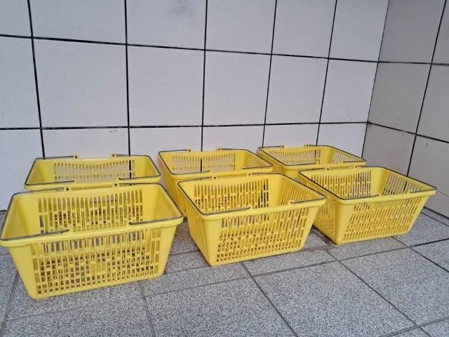 Kit de 6 cestos de compra de supermercado. com alças em aço