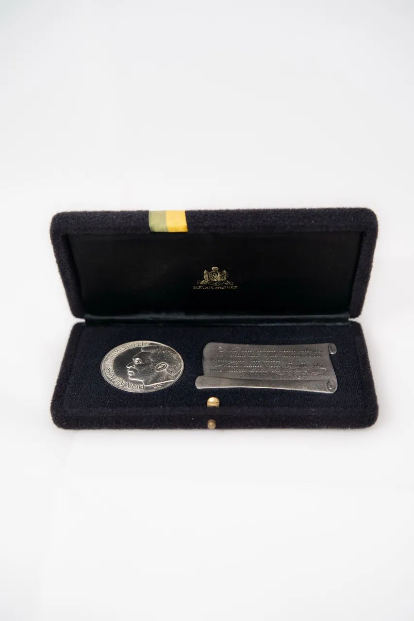 Placa e medalha comemorativa Pelé 1974