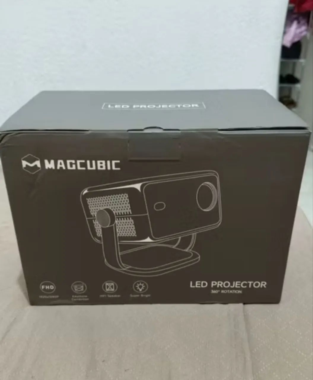 Projetor Magicub L018 com tela - Foto 3
