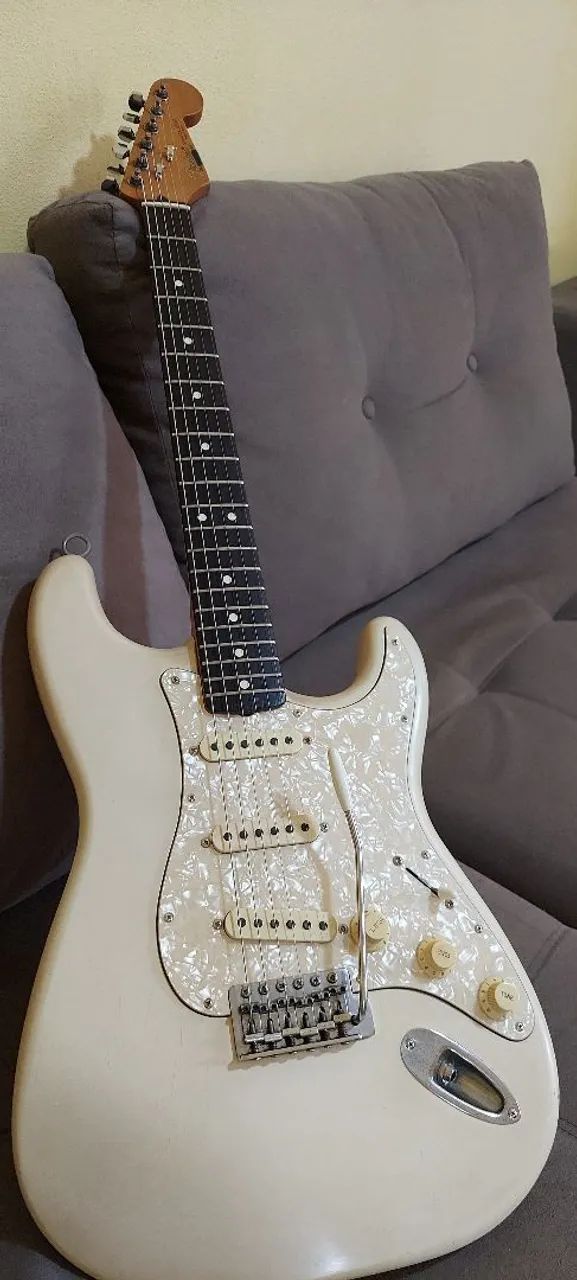 Fender Stratocaster México anos 90 - Foto 2