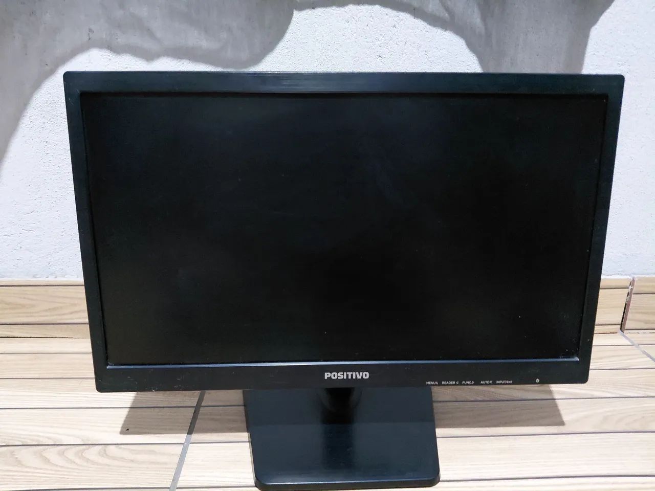 Monitor 19,5 polegadas