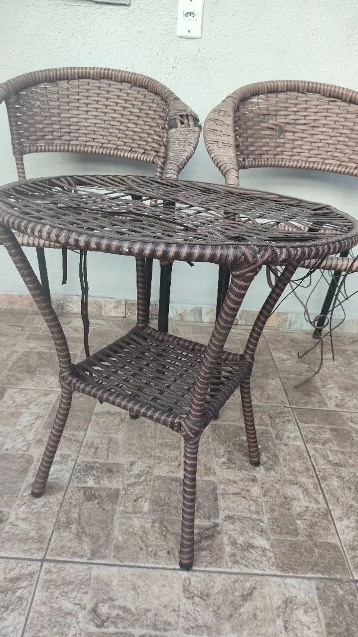 Cadeiras e mesa vime ( para quem deseja reformar) - Foto 4