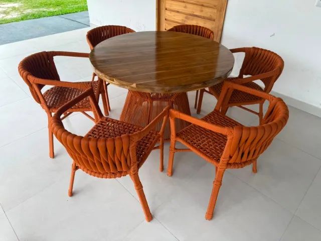 MESA DE MADEIRA TECA E 06 POLTRONAS HAVAÍ COM TRICO NO ENCOSTO - Foto 2