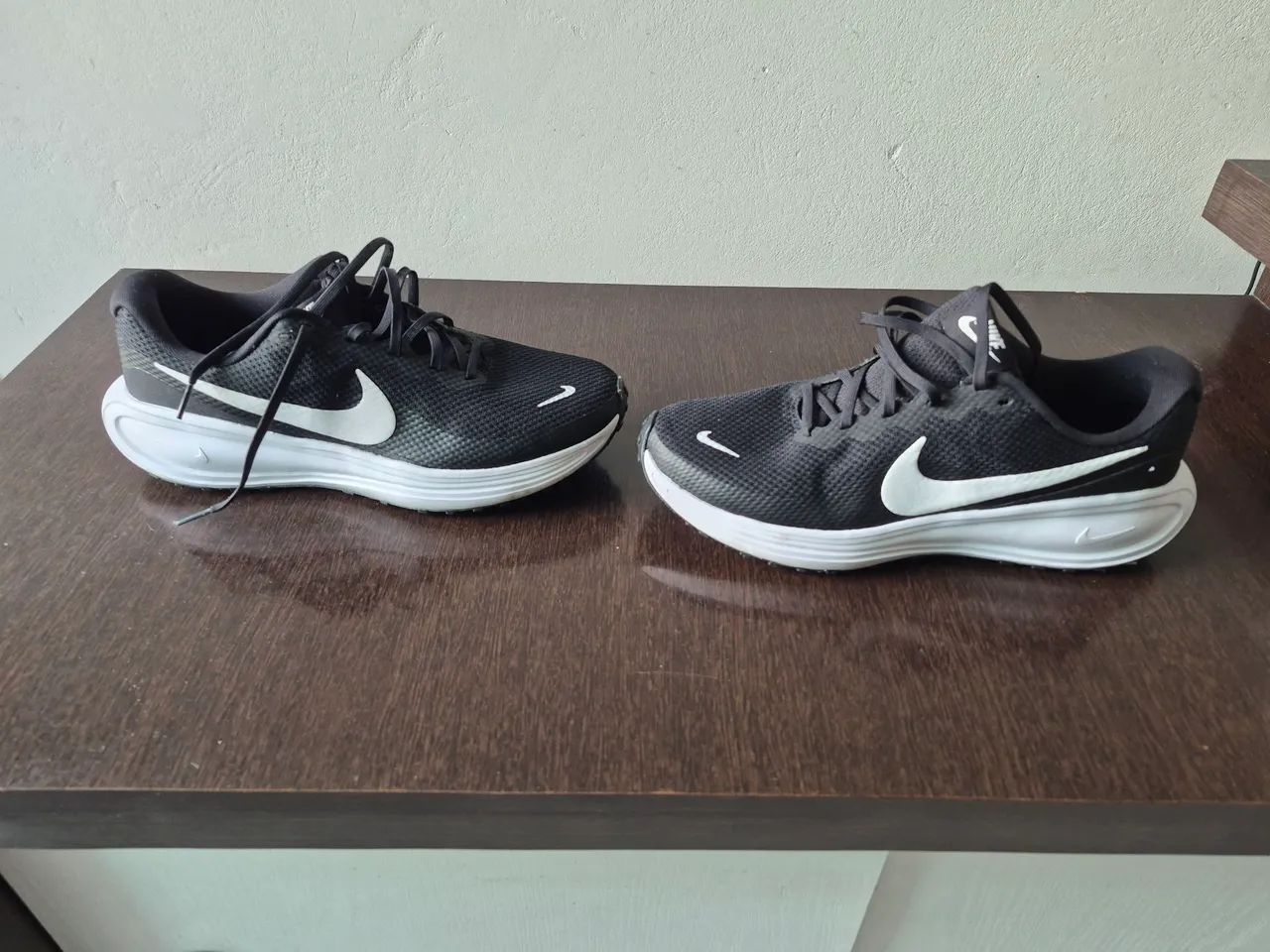 NIKE REVOLUTION 8 - Foto 4