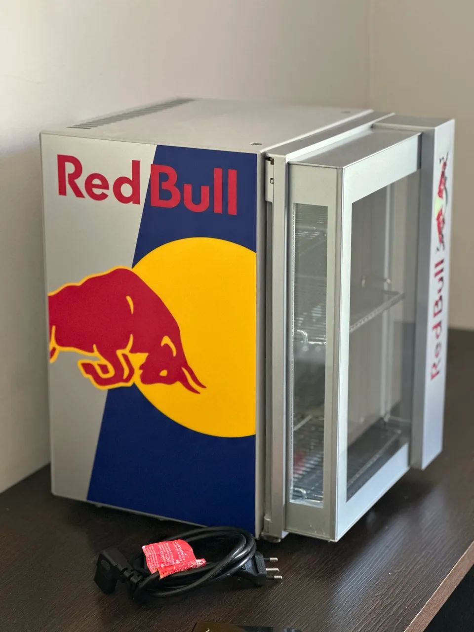Geladeira Red Bull Original Baby Cooler 2022 | LED | Estado de