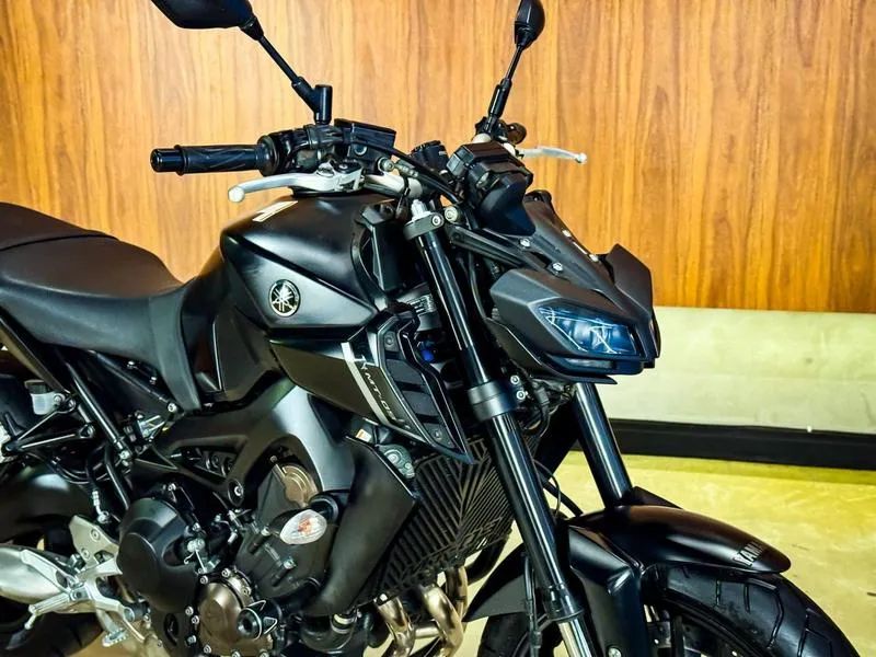 YAMAHA MT09 ABS 2025 - Foto 2