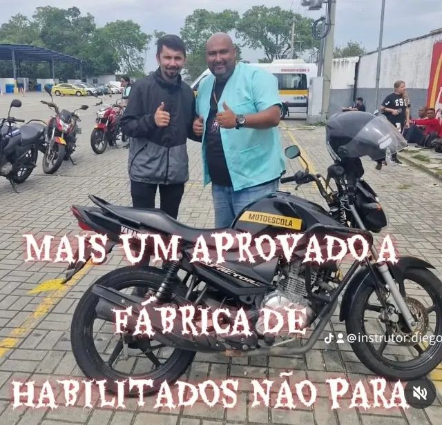 AULA PRÁTICA DE MOTO  - Foto 2