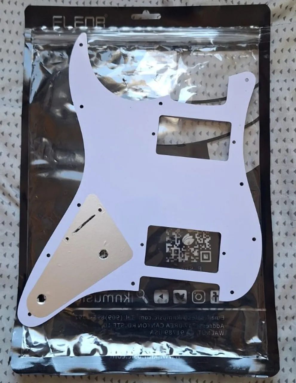 Escudo stratocaster HH branco perolado - Foto 2