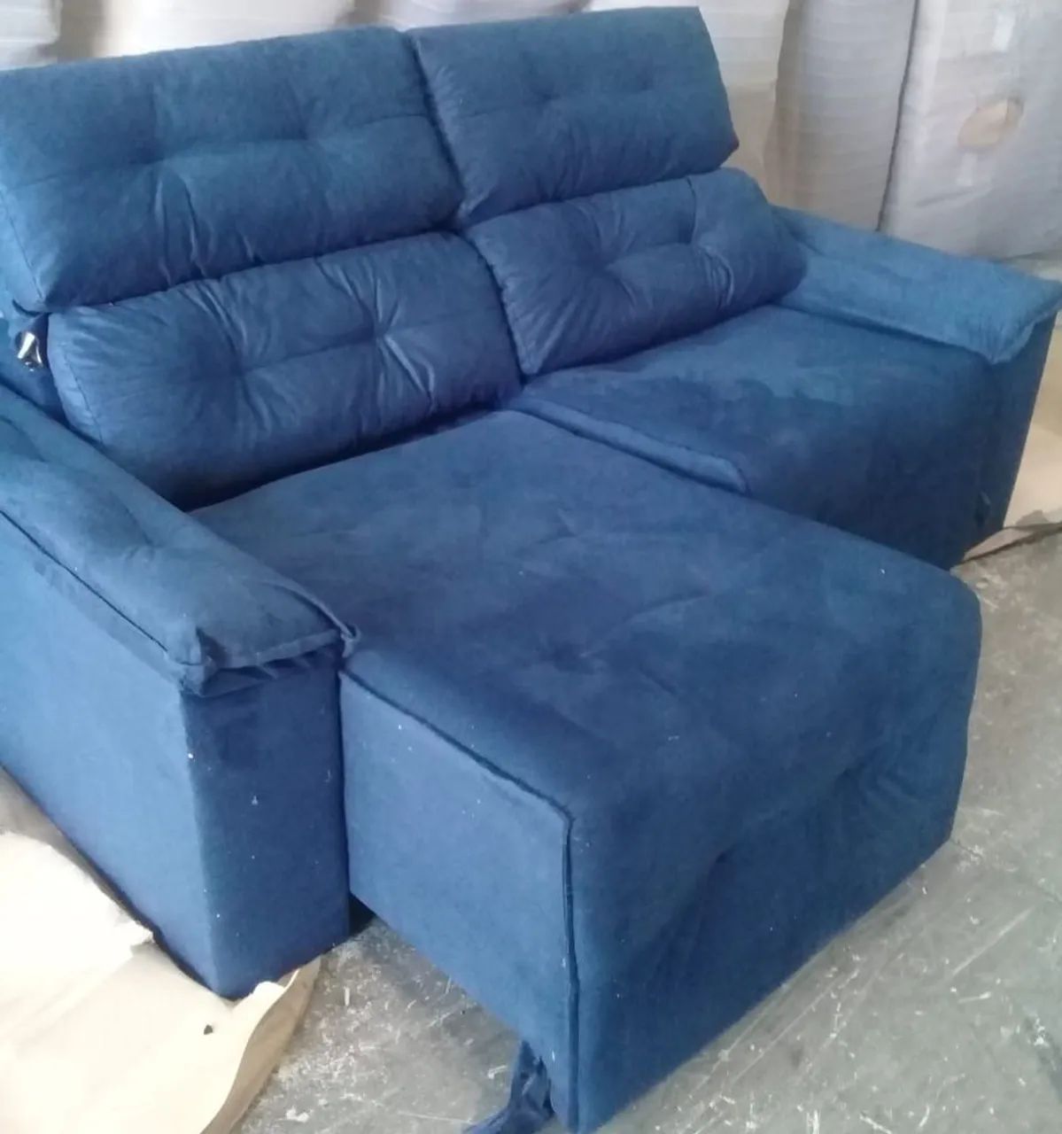 SOFÁ COM BRAÇOS ALMOFADADOS SIMPLES RETRÁTIL FRETE GRÁTIS  - Foto 4