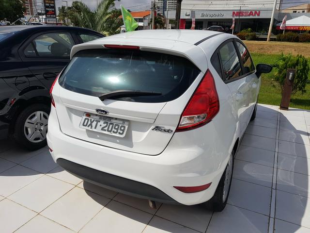 New fiesta 1.5 ano:2015 completinho novo - Foto 2