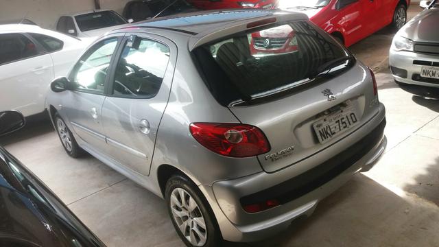 Peugeot 207 1.4 - Foto 2