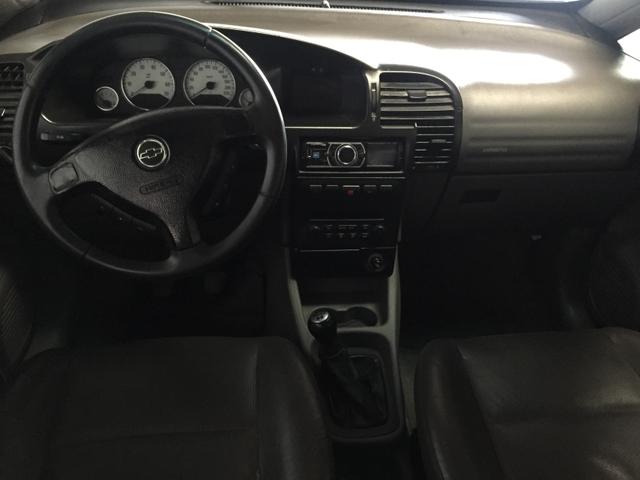 Zafira 2005 7 lugares ELITE p vender essa semana 20900 preço de Fipe 23500 - Foto 5