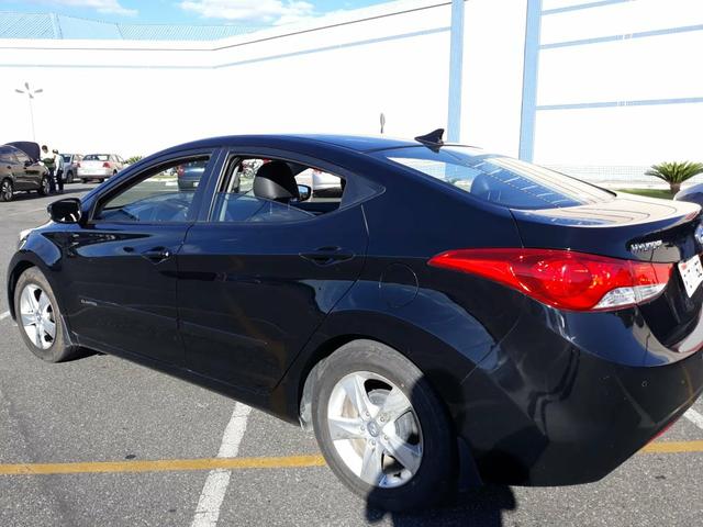 Vendo ou Troco Elantra Flex 2.0 2013 com multimídia - Foto 4