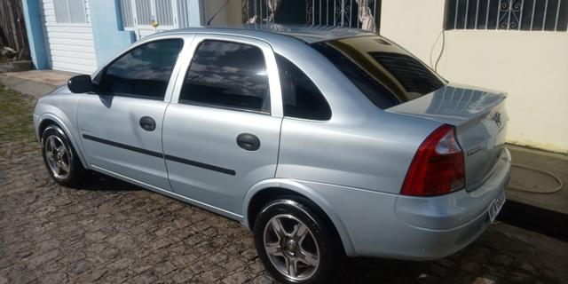 Vende-se este carro