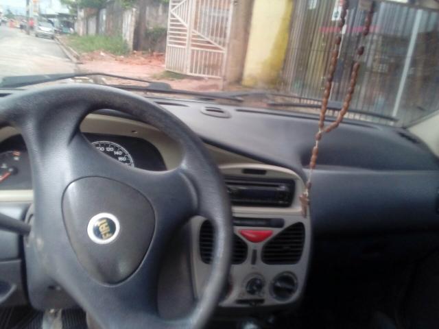 Vende-se carro palio 2005 completo celado e quitado sem multa - Foto 2