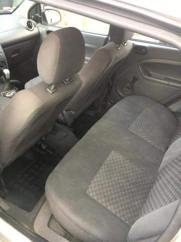 Ford Fiesta hatch 1.6 8v 2006/2007 - Foto 7