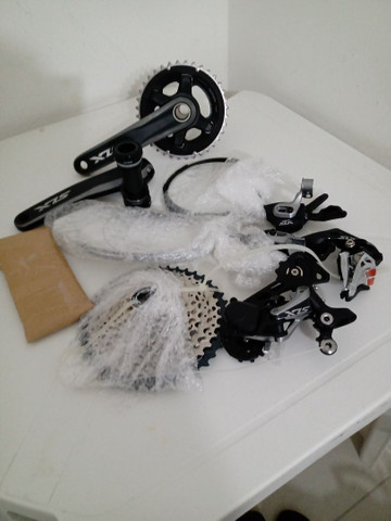 Vendo grupo Shimano slx 2x11 completo menos freio