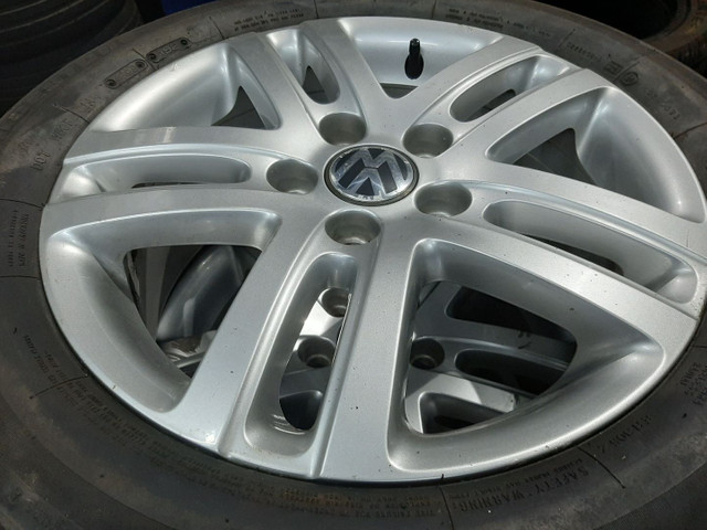 Roda aro 16 Volkswagen Jetta Prata com diamantado 5X112 