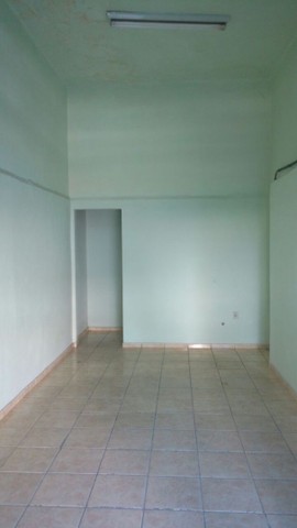 Excelente loja comercial no Amorim, prox. a Fio Cruz - Foto 2