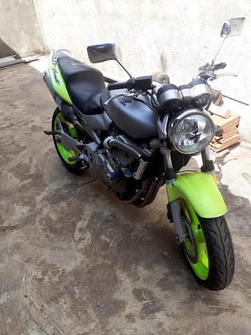 MOTO HORNET 600