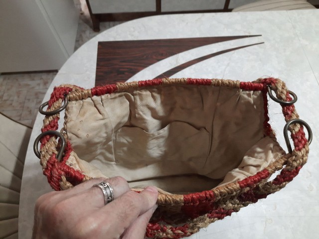 Bolsa de sisal bege e vermelha moda praia e piscina. Vintage. - Foto 4