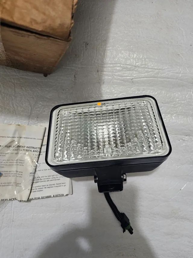 Case farol teto cabine novo original 229488A1 - Foto 3