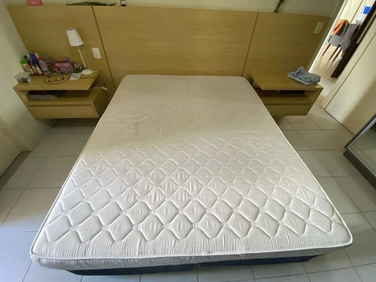 Colchão Semi novo Ortobom queen densidade 33 selado