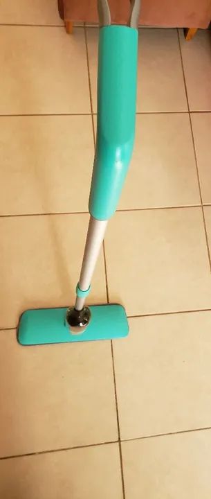 Vassoura Mop Spray Rodo Mágico Bettanin Noviça<br><br> - Foto 3