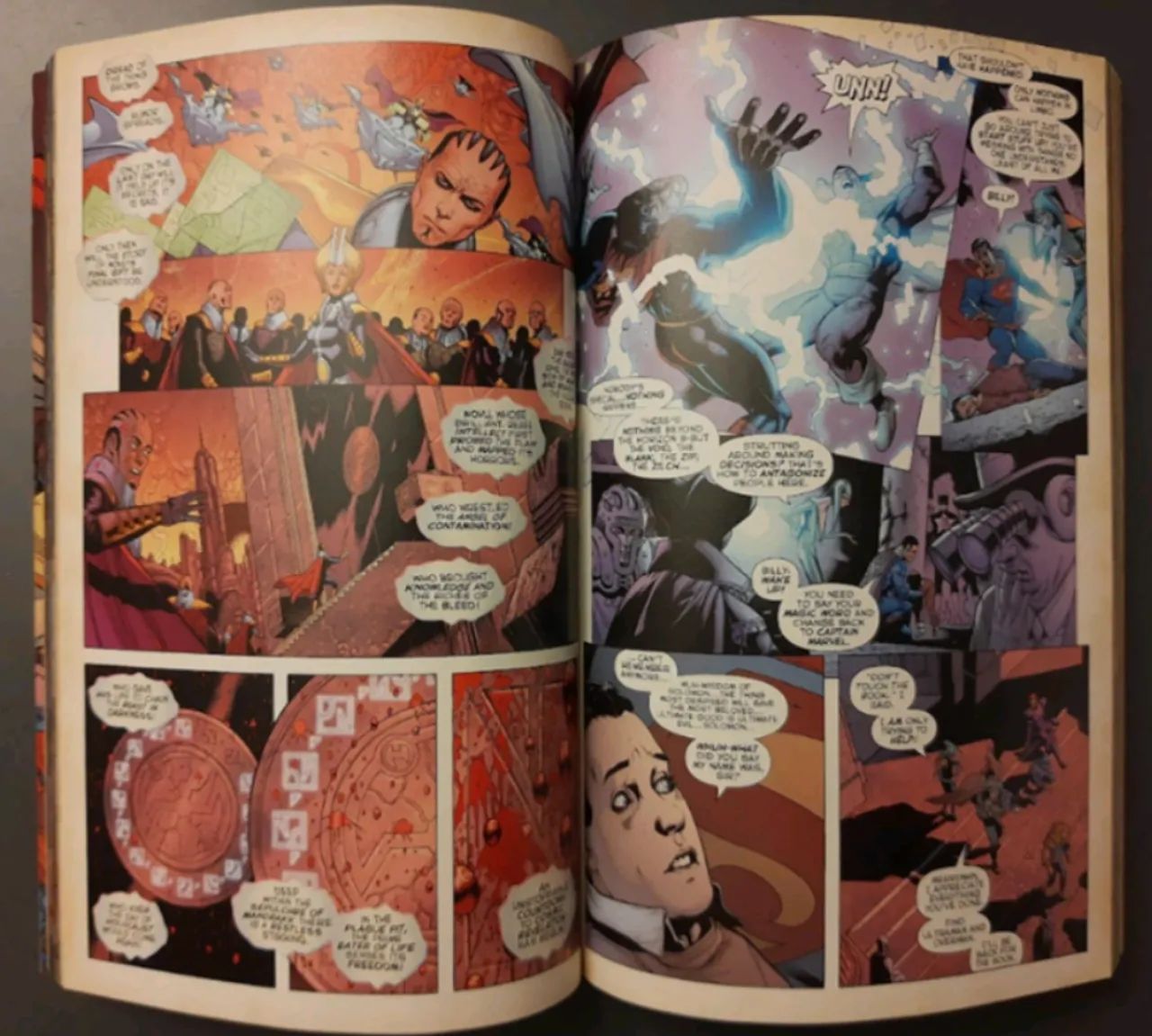 Final Crisis TPB - Foto 3
