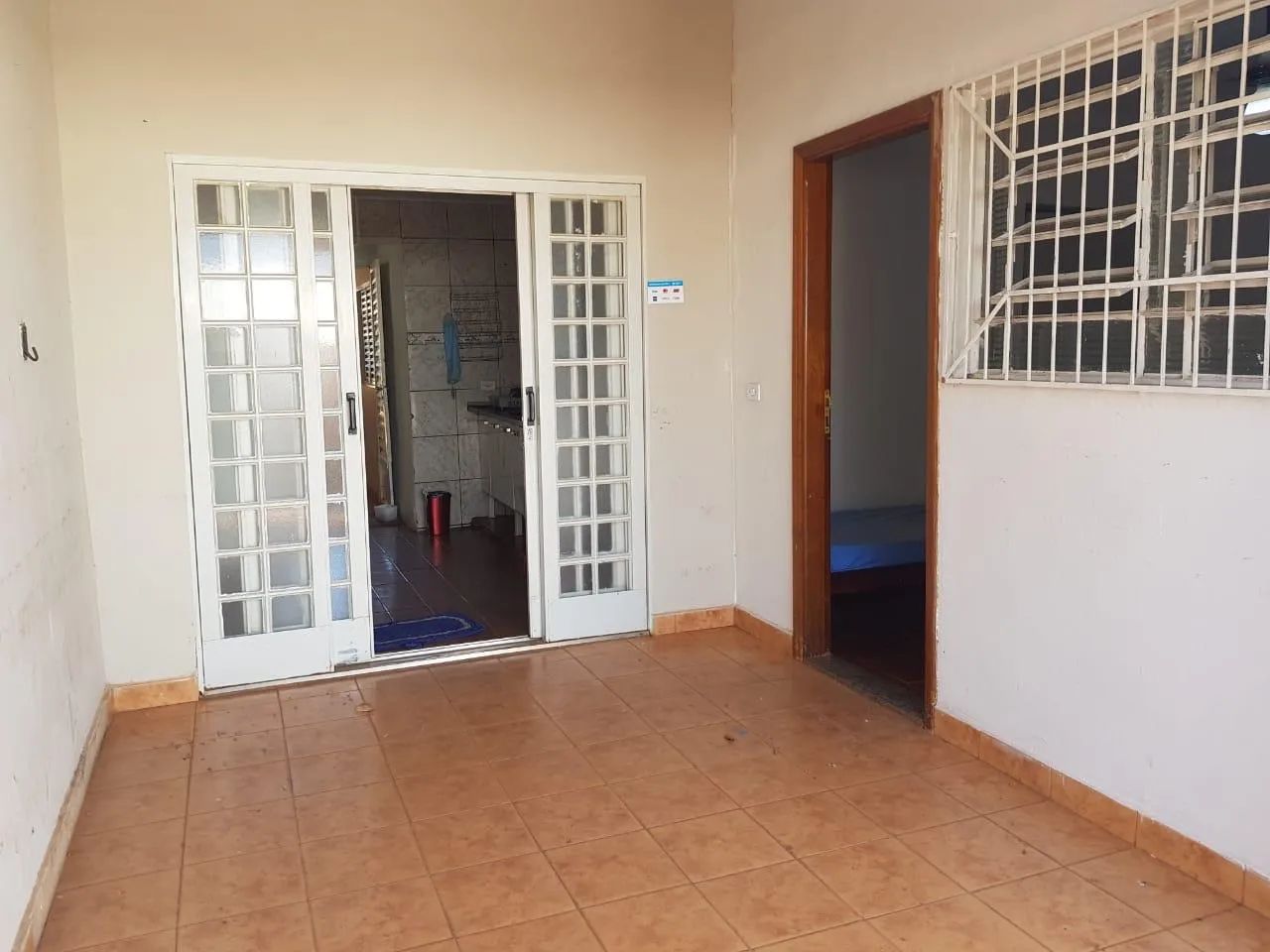 Casa mobiliada com 3 dormitórios e 3 banheiros.Jardim Soares - Barretos/SP - Foto 2